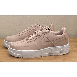 Nike Air Force 1 Pixel